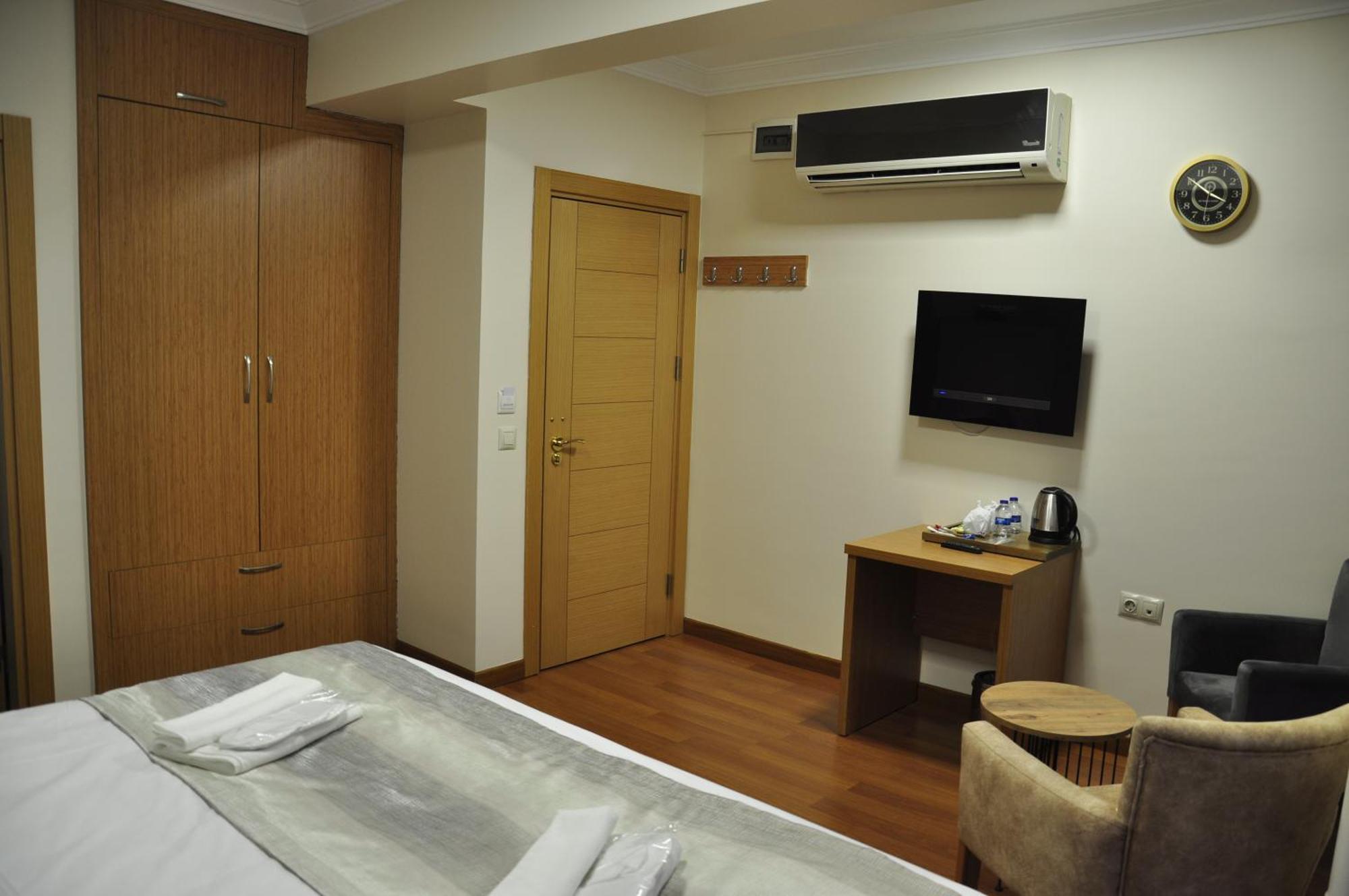 My World Hotel Istanbul Bagian luar foto