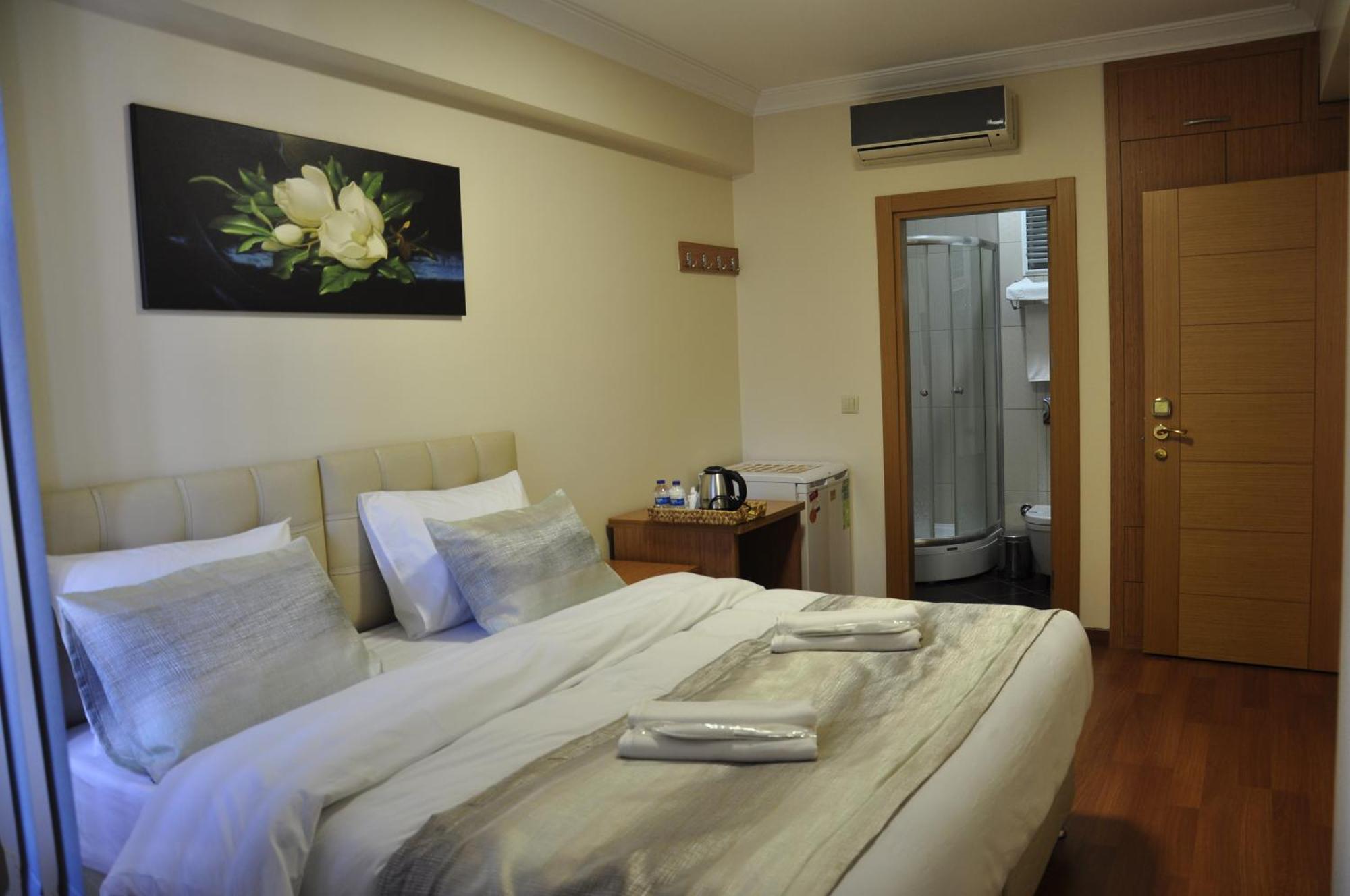 My World Hotel Istanbul Bagian luar foto