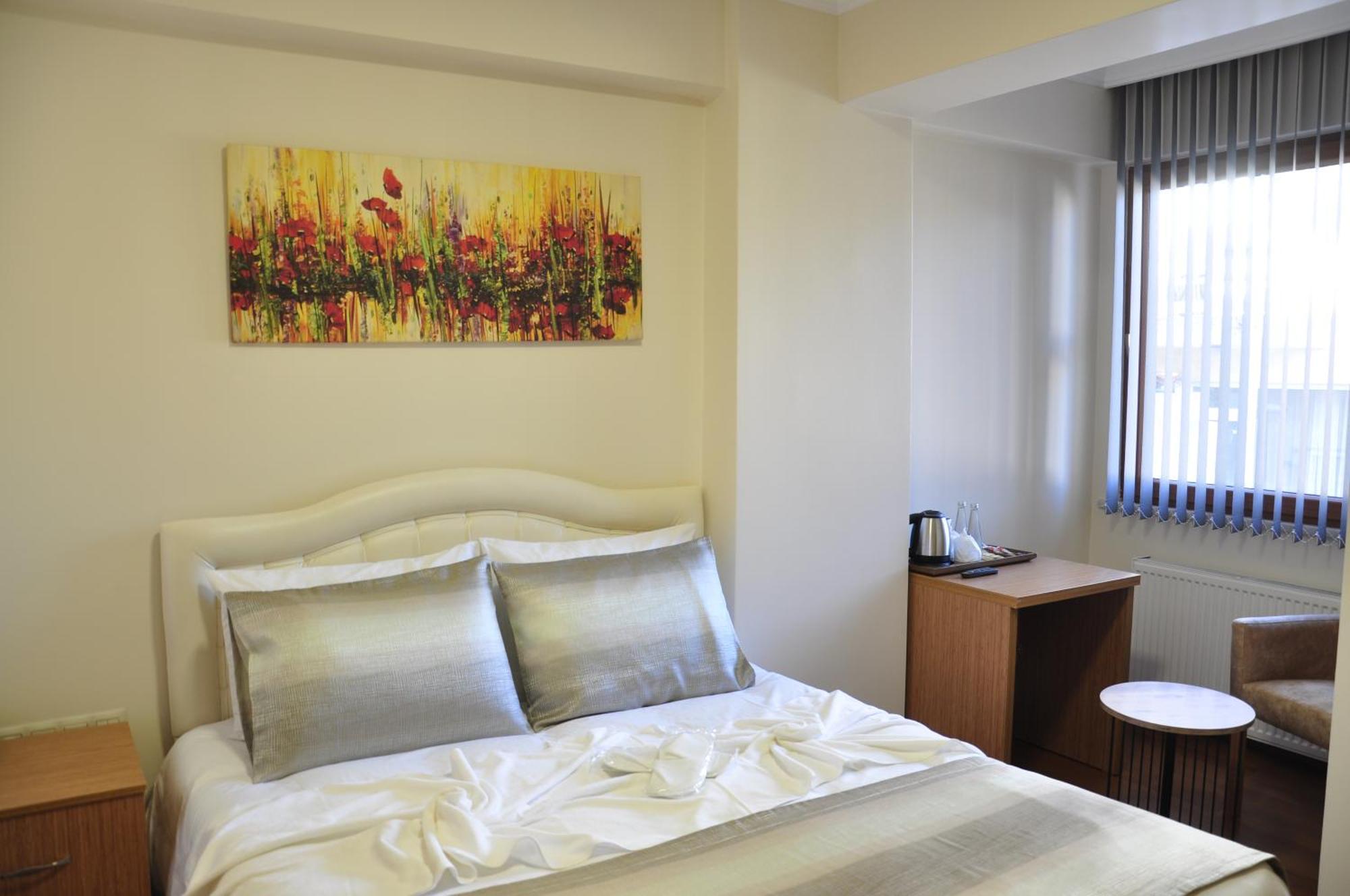 My World Hotel Istanbul Bagian luar foto